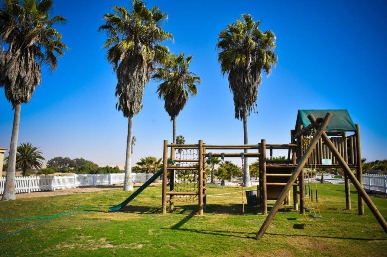 Roessmund Lodge 스바코프문트 외부 사진